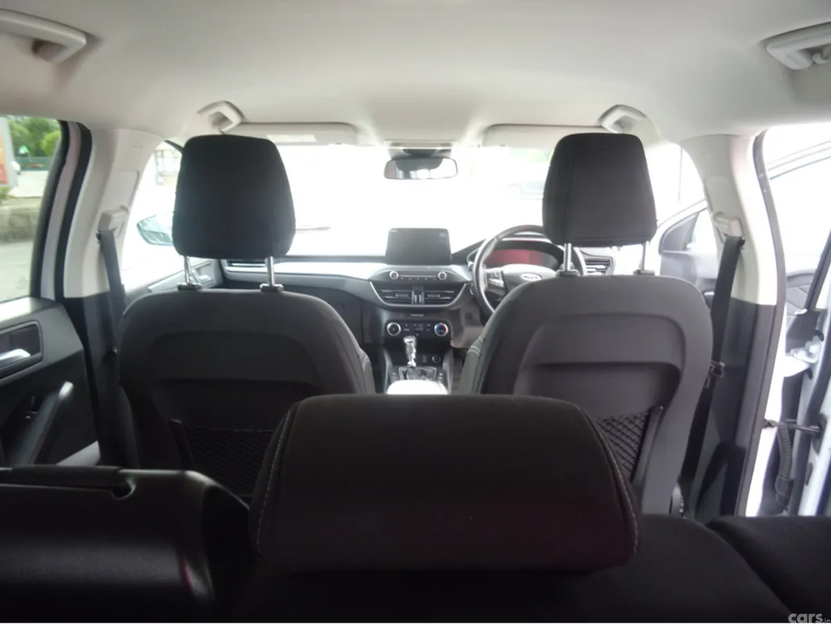 Ford Focus Estate, Petrol, 2021, White