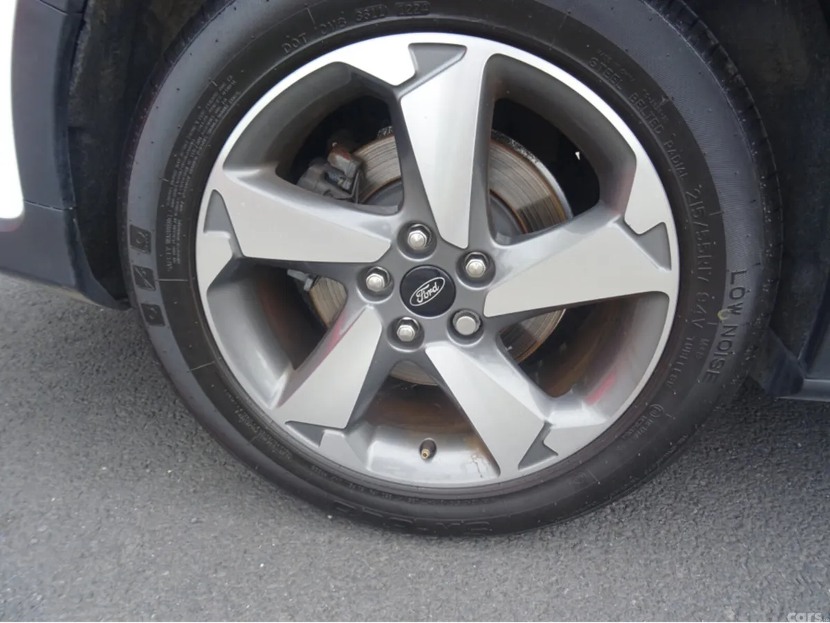 Ford Focus Estate, Petrol, 2021, White