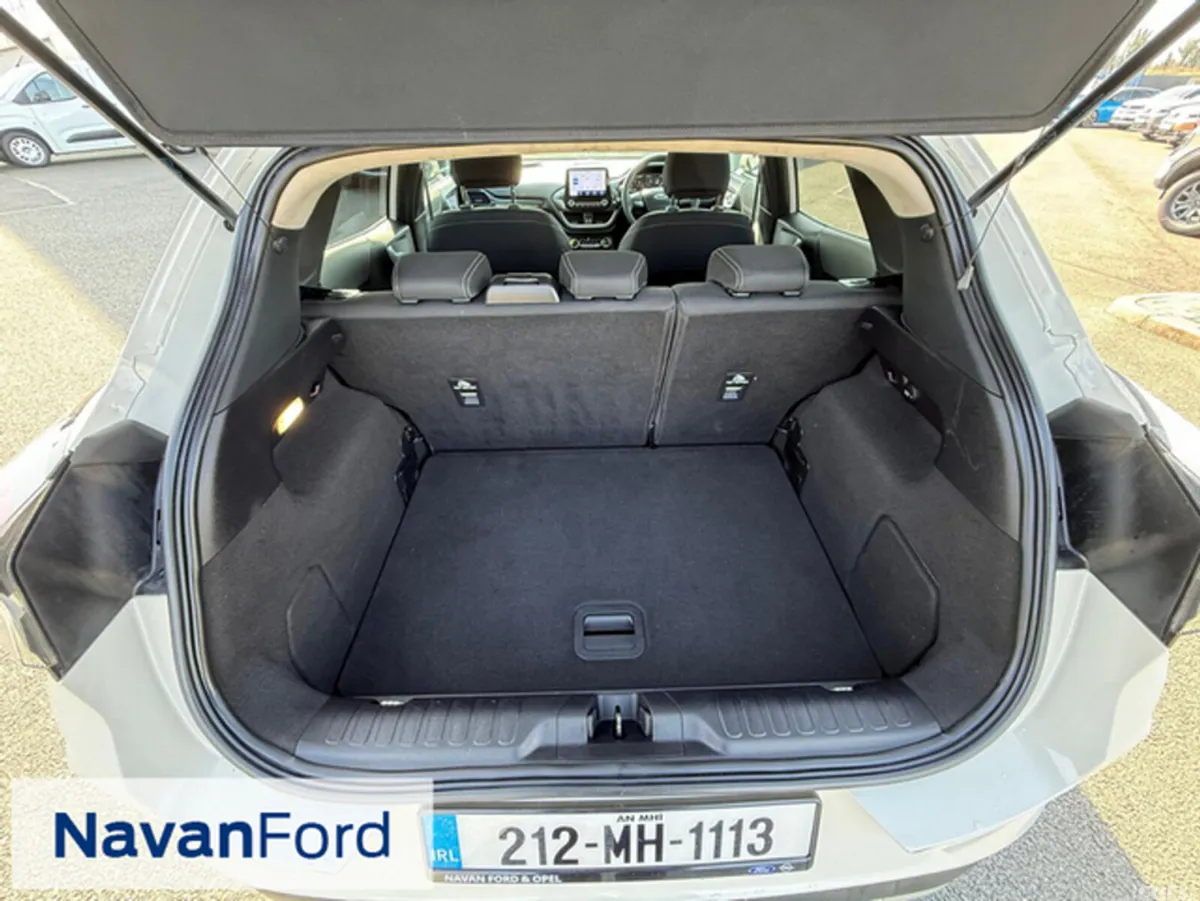 Ford Puma SUV, Petrol Hybrid, 2021, White