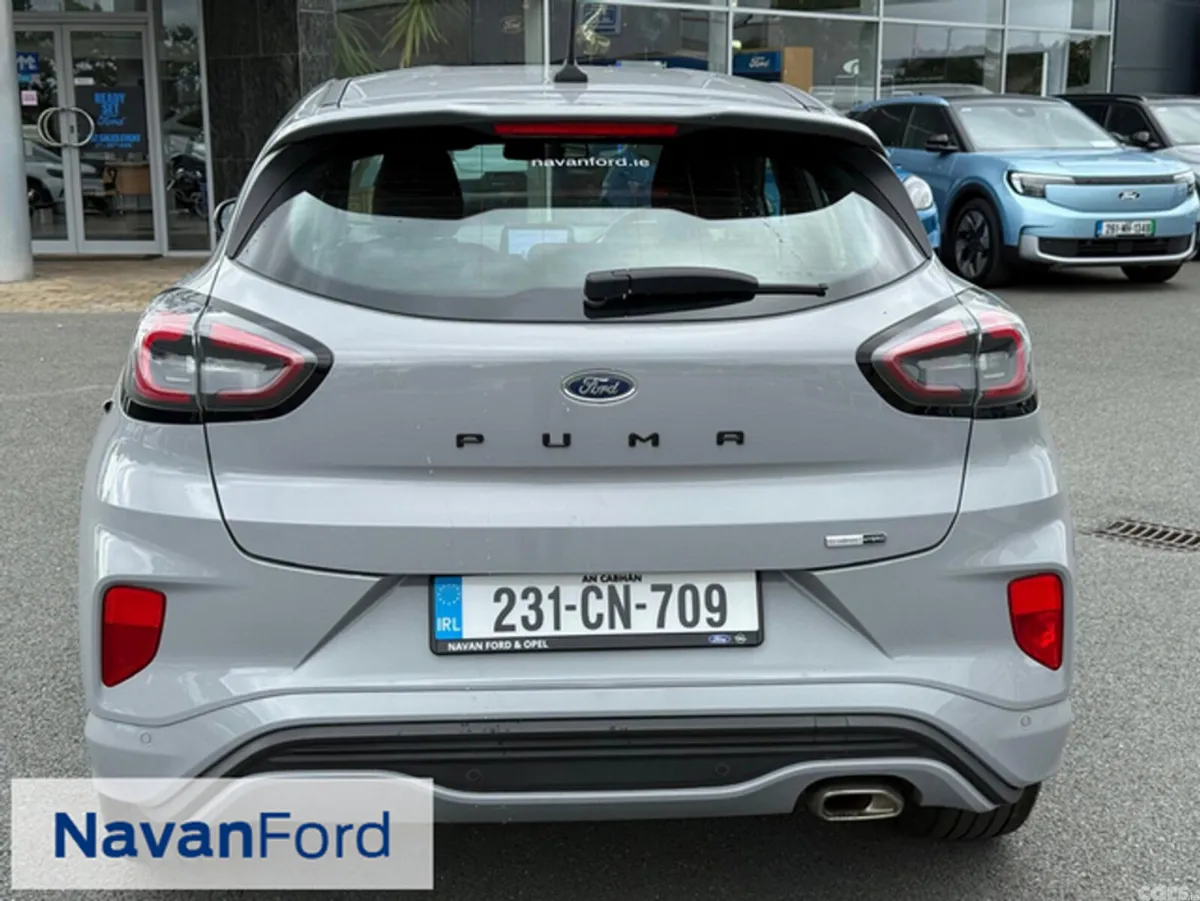 Ford Puma SUV, Petrol Hybrid, 2023, Grey