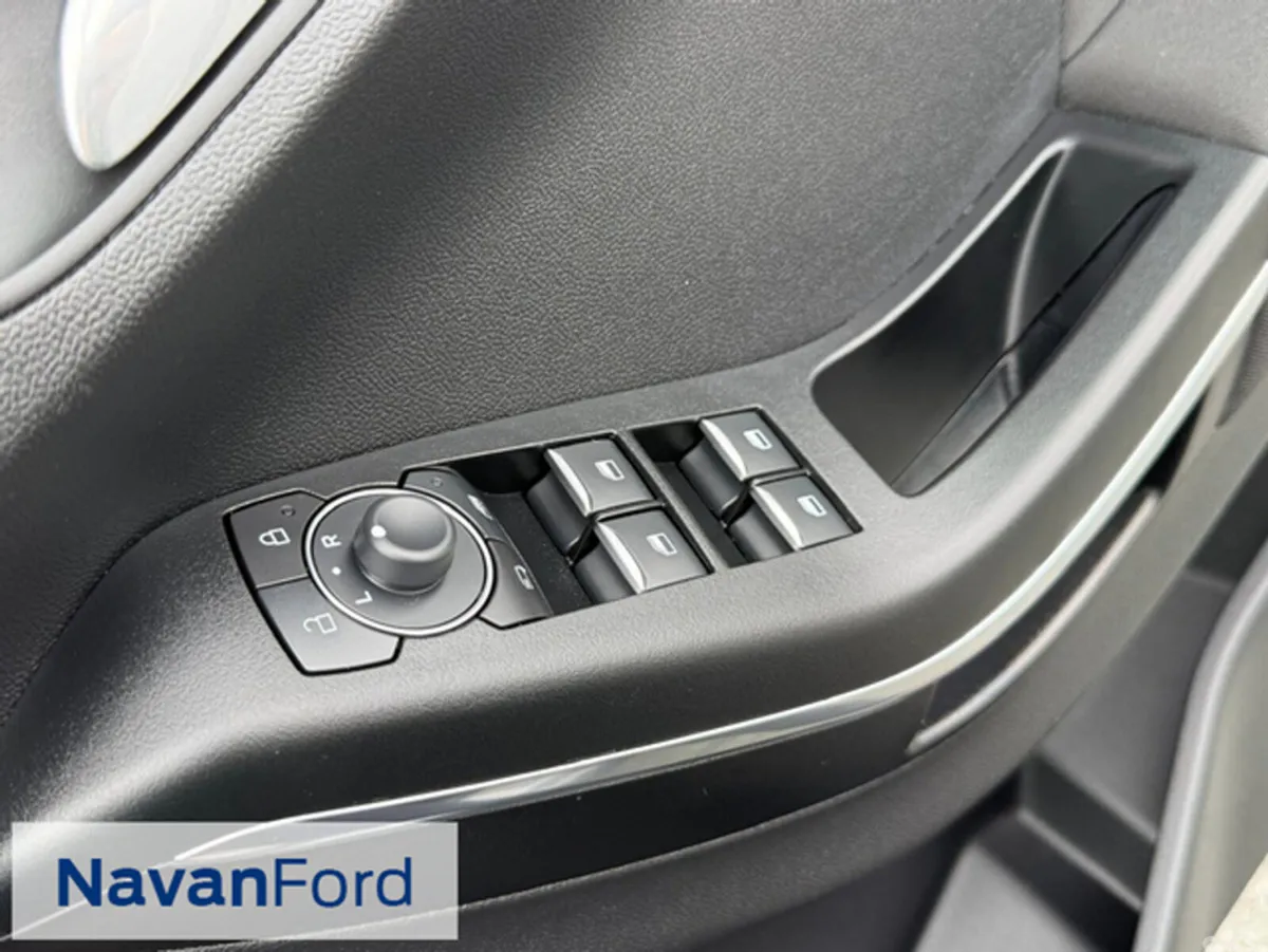 Ford Puma SUV, Petrol Hybrid, 2023, Grey