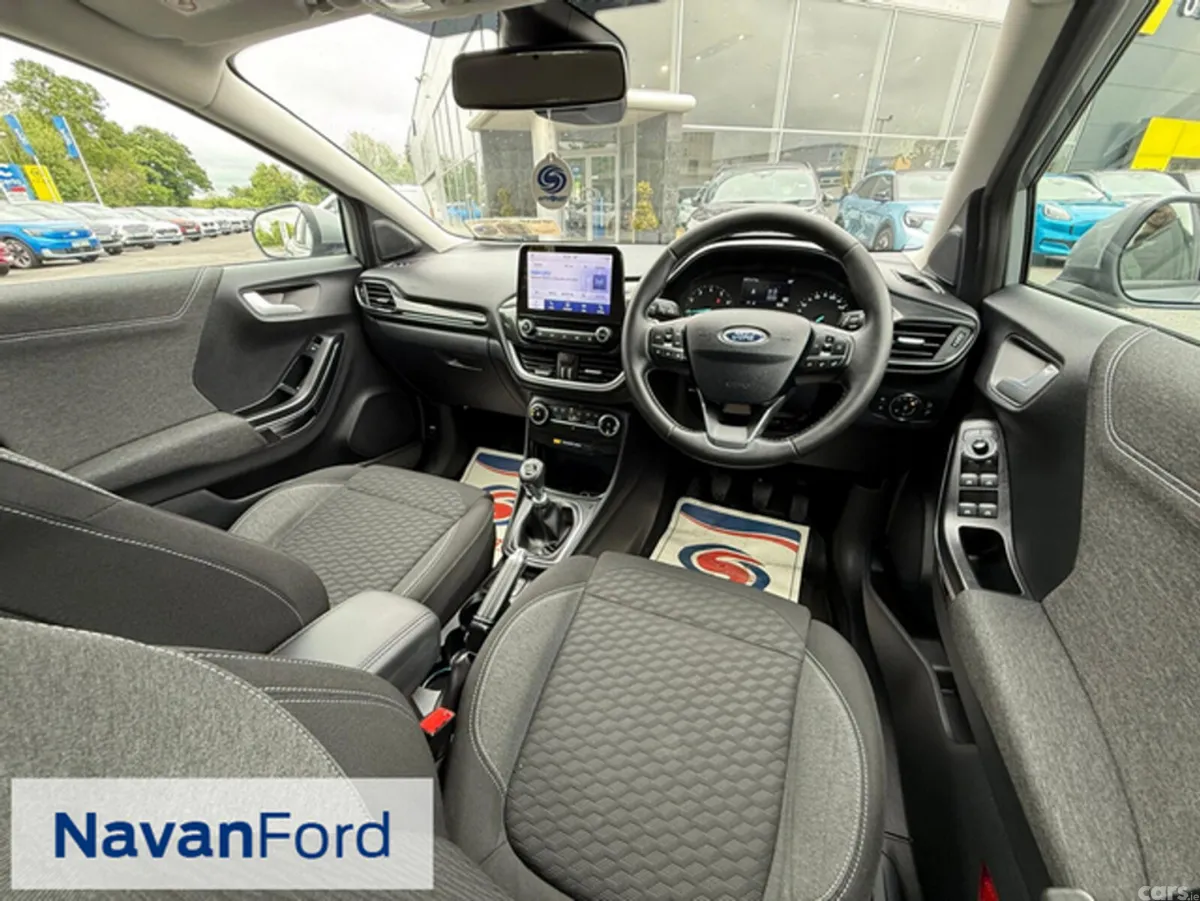 Ford Puma SUV, Petrol Hybrid, 2024, Grey