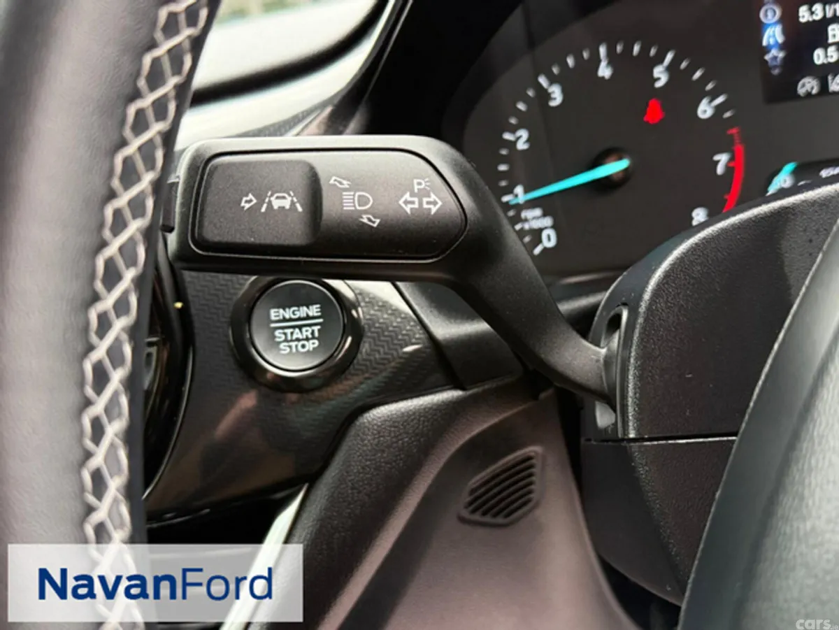 Ford Puma SUV, Petrol Hybrid, 2024, Grey