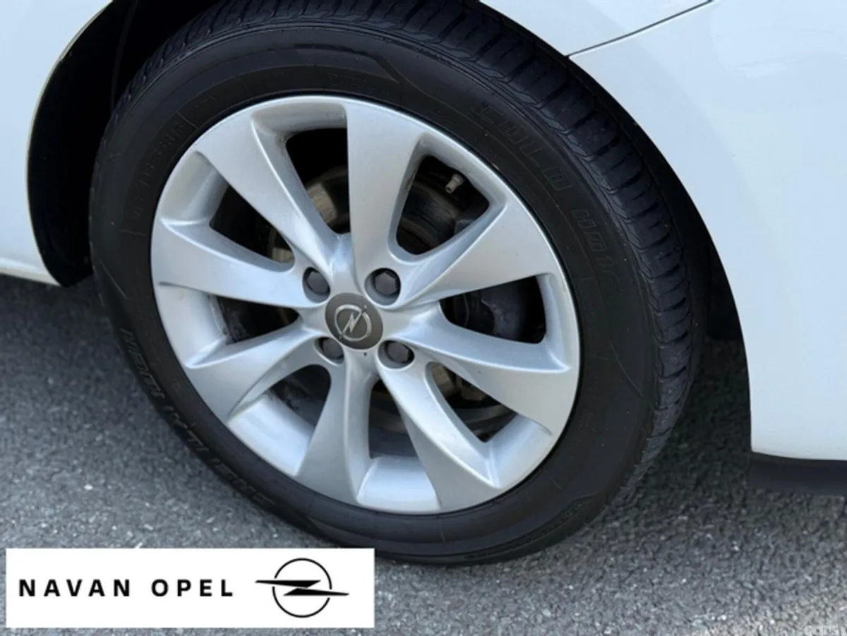 Opel Corsa Hatchback, Petrol, 2017, White