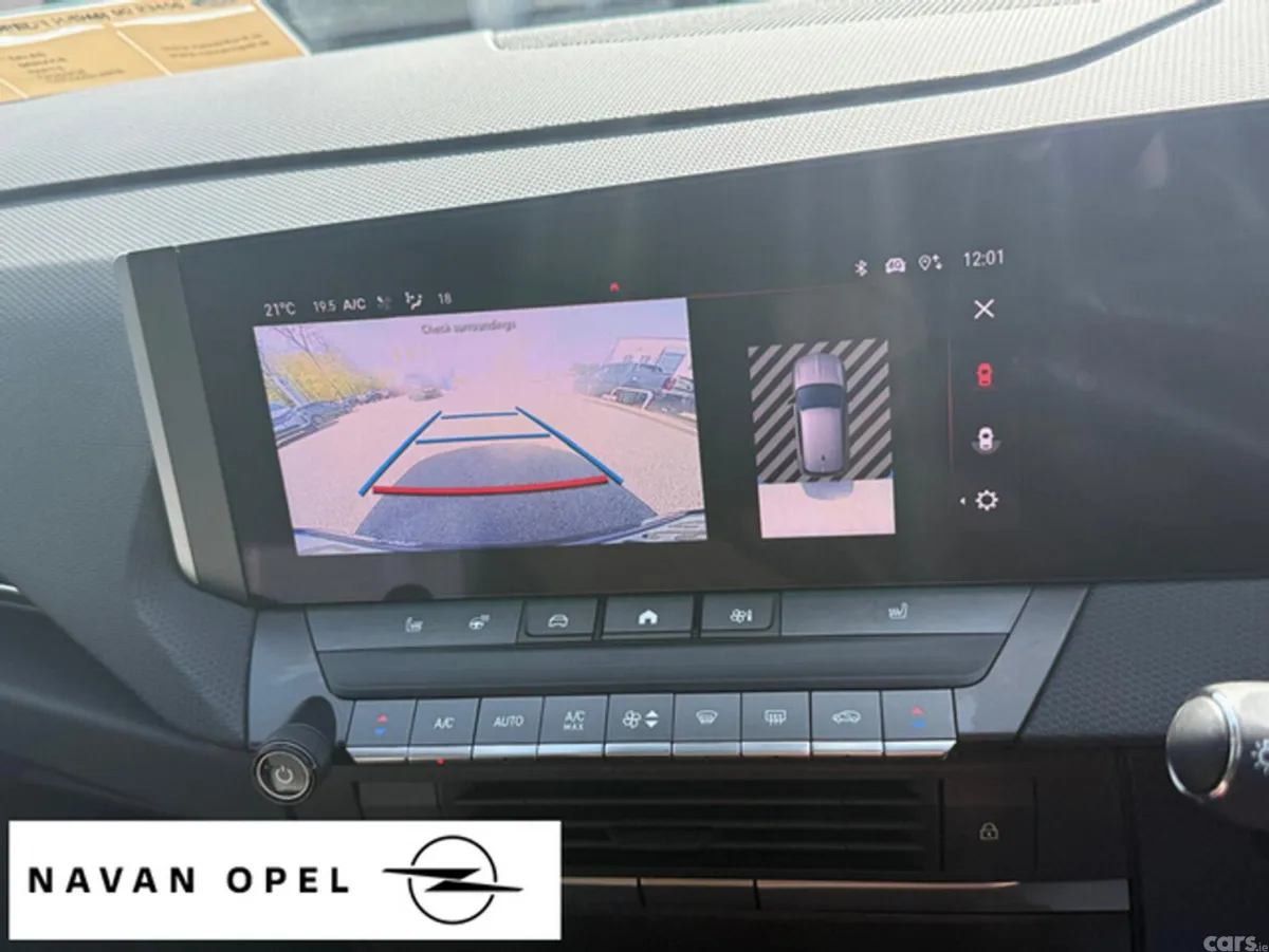 Opel Astra Hatchback, Petrol, 2023, Black