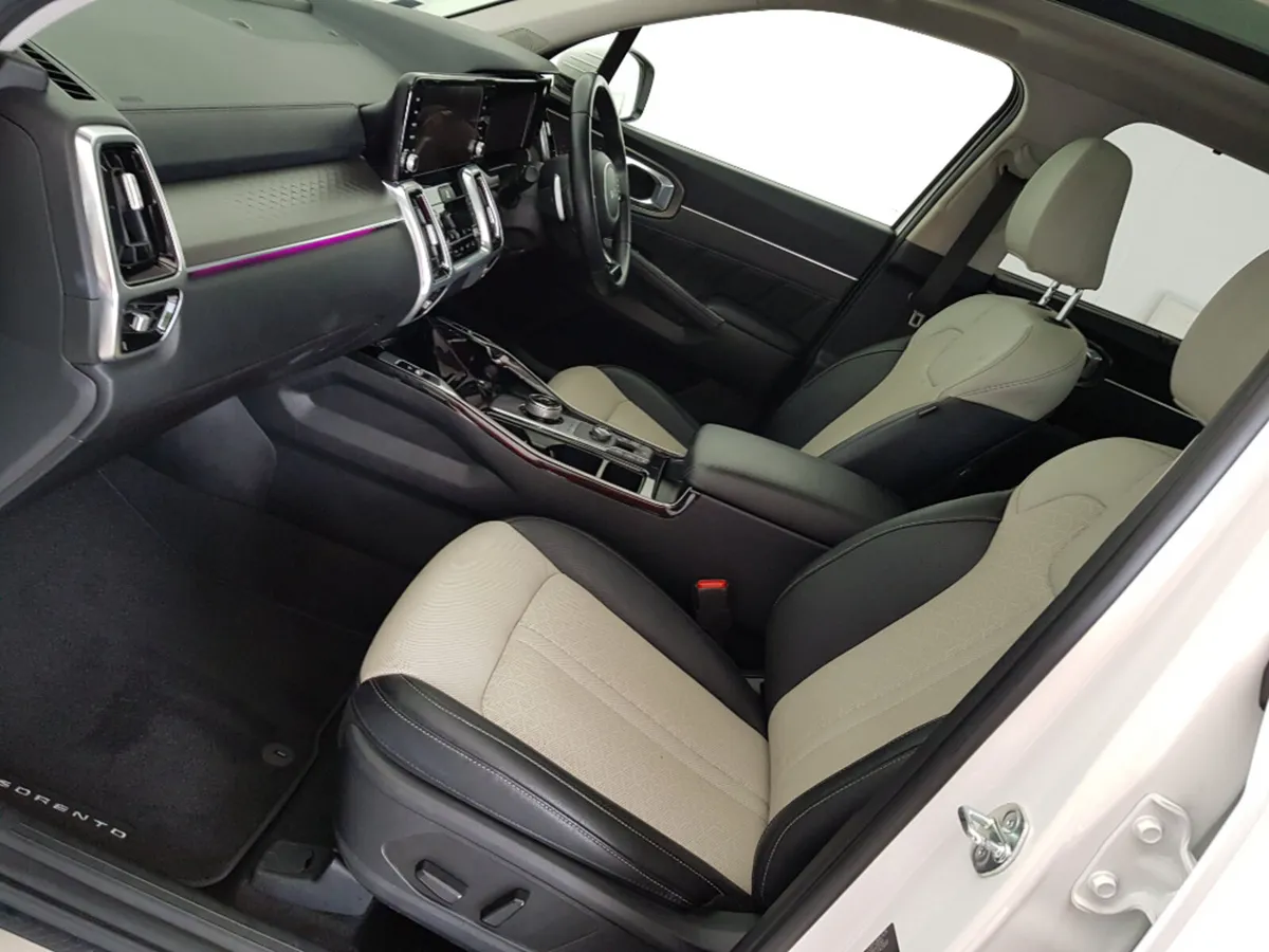 Kia Sorento MPV, Diesel, 2024, White