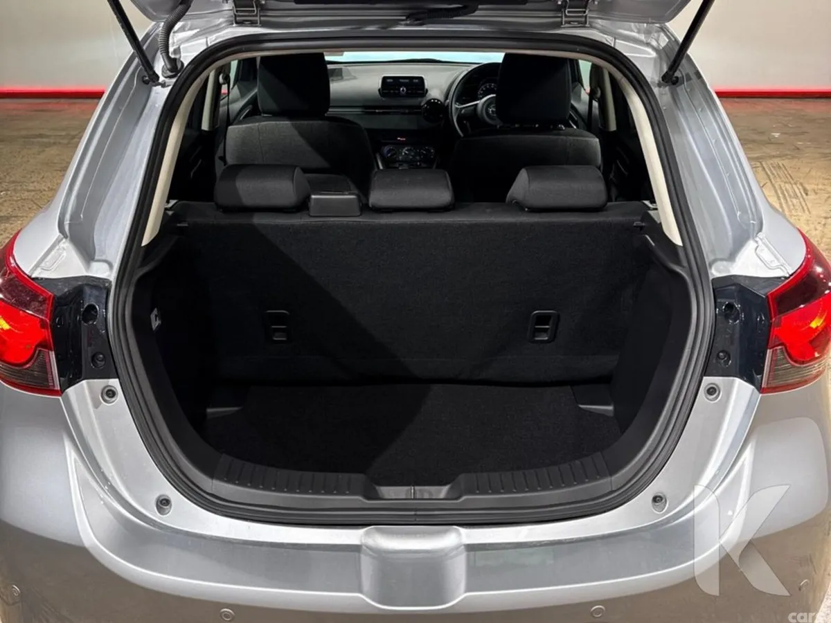Mazda Mazda2 Hatchback, Petrol, 2024, Silver