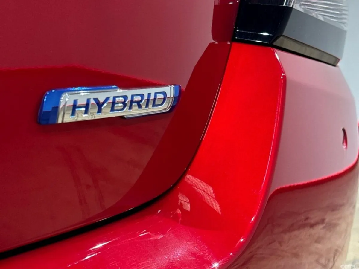Suzuki Swift Hatchback, Petrol Hybrid, 2024, Red