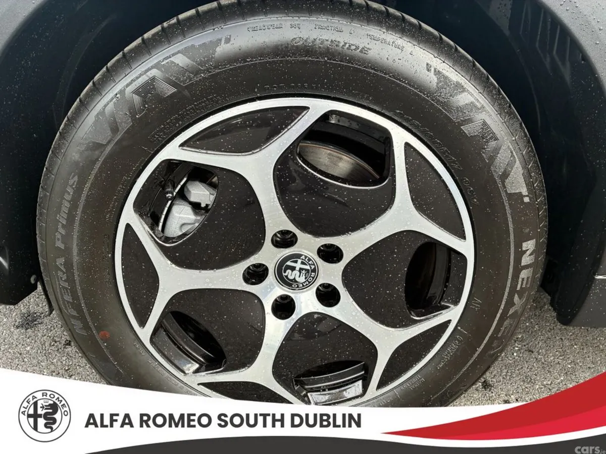 Alfa Romeo Tonale SUV, Petrol Hybrid, 2027, Green