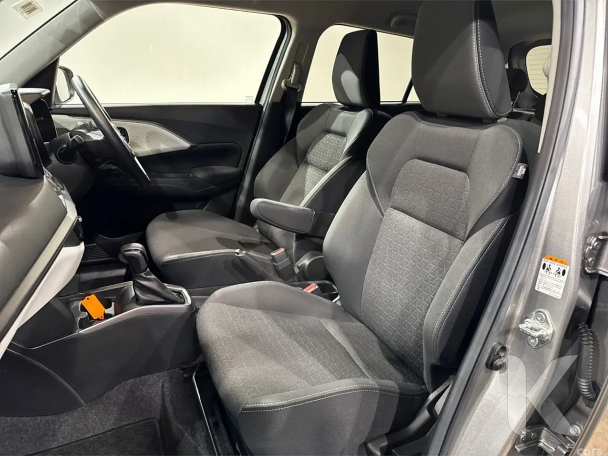 Suzuki Swift Hatchback, Petrol Hybrid, 2024, Silver