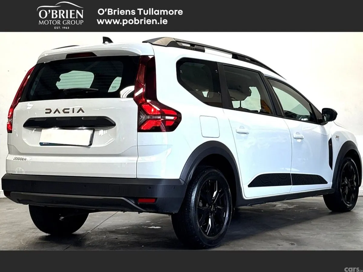 Dacia Jogger MPV, Petrol, 2024, White