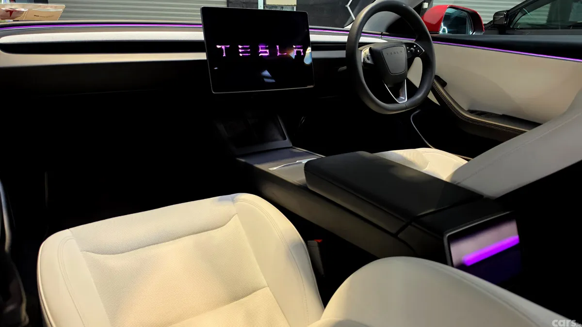 Tesla Model 3 Saloon, Electric, 2024, Red