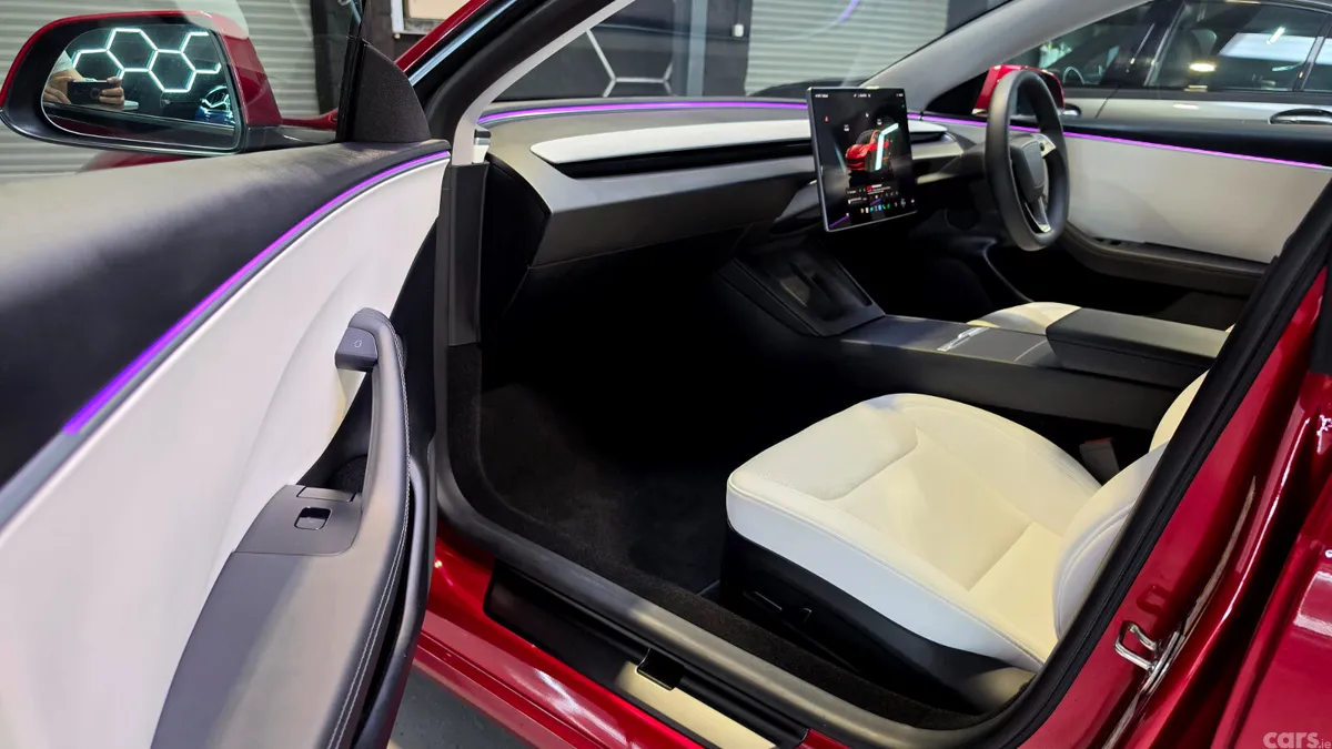 Tesla Model 3 Saloon, Electric, 2024, Red