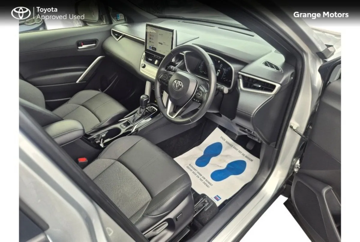 Toyota Corolla Cross Hatchback, Petrol Hybrid, 2024, Silver