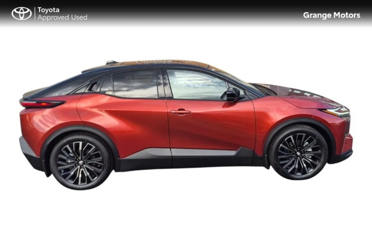 Toyota C-HR Estate, Electric, 2026, Brown