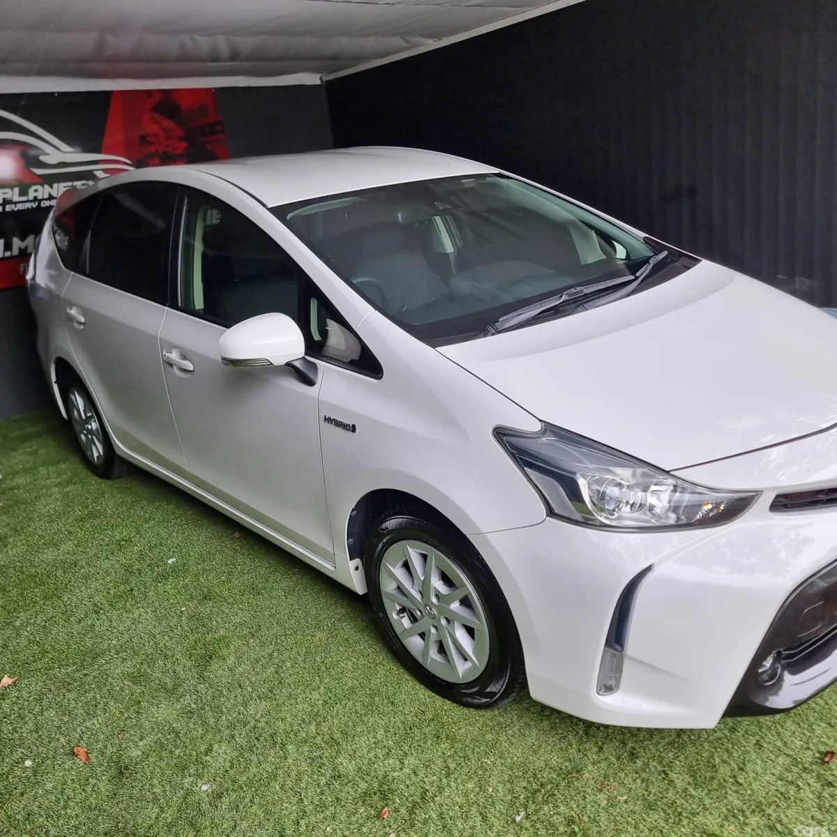 Toyota Prius MPV, Petrol Hybrid, 2020, White