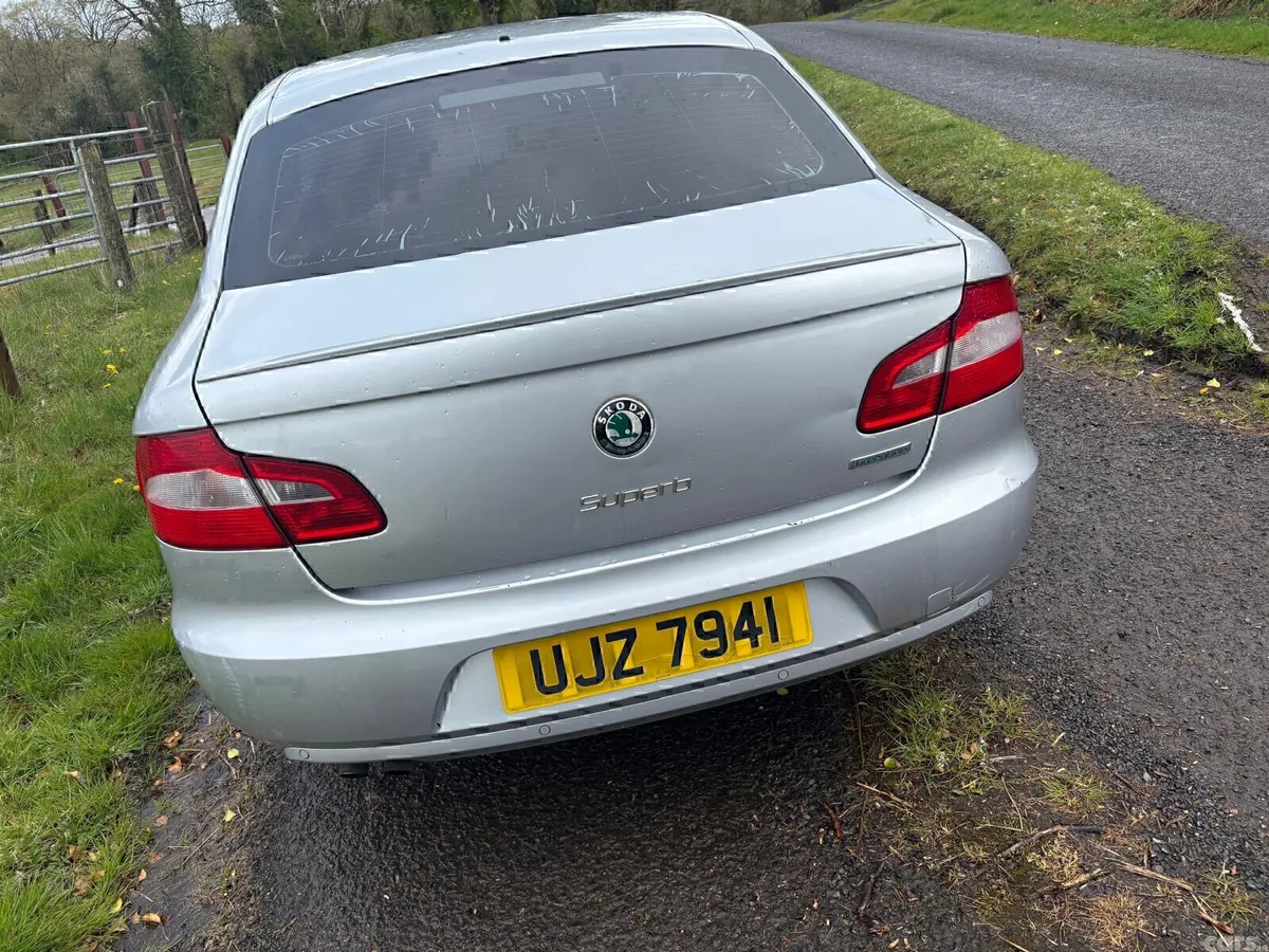 Skoda Superb Hatchback, Diesel, 2012, Silver