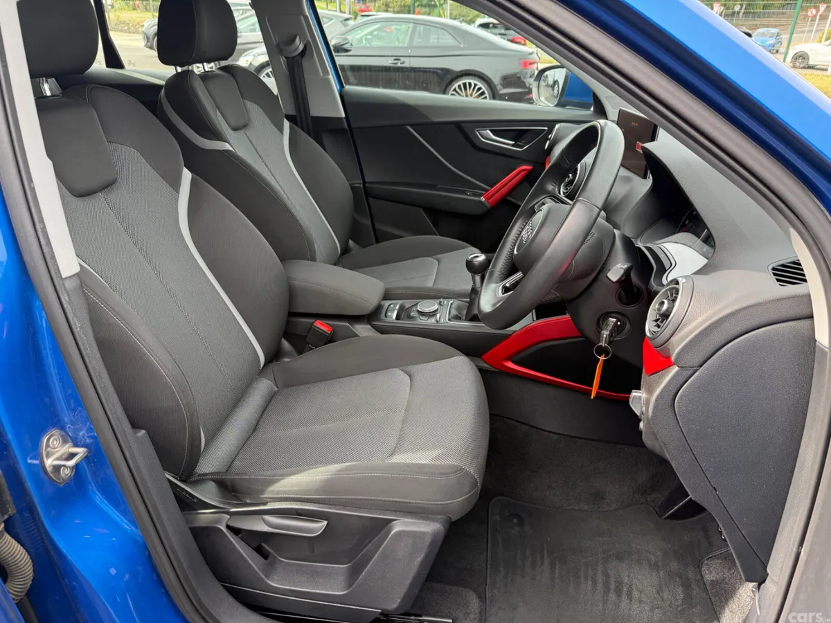 Audi Q2 SUV, Petrol, 2019, Blue