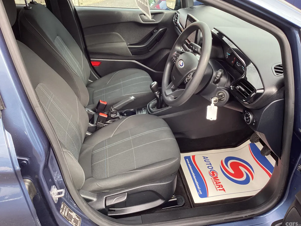 Ford Fiesta Hatchback, Petrol, 2021, Blue