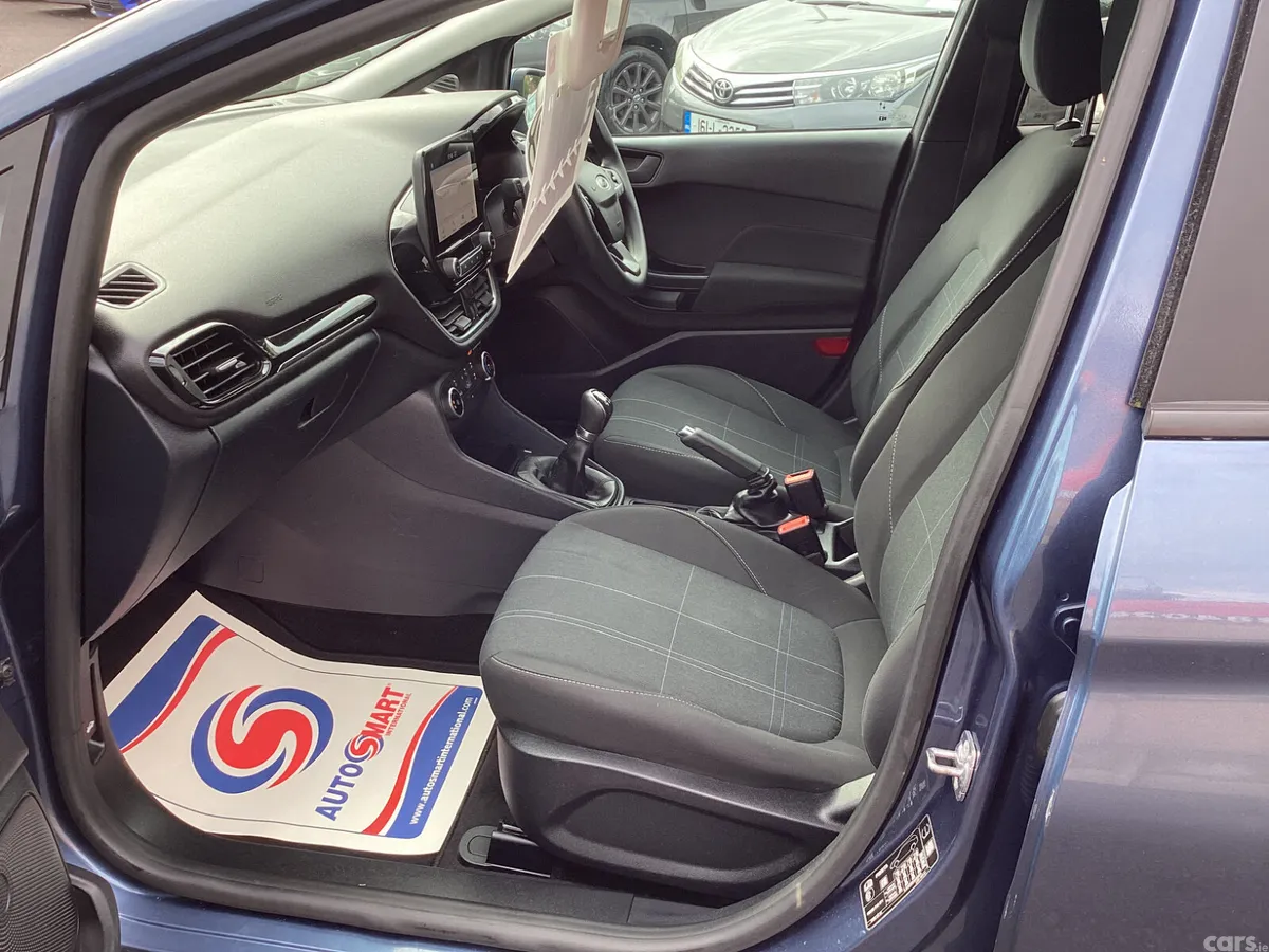 Ford Fiesta Hatchback, Petrol, 2021, Blue