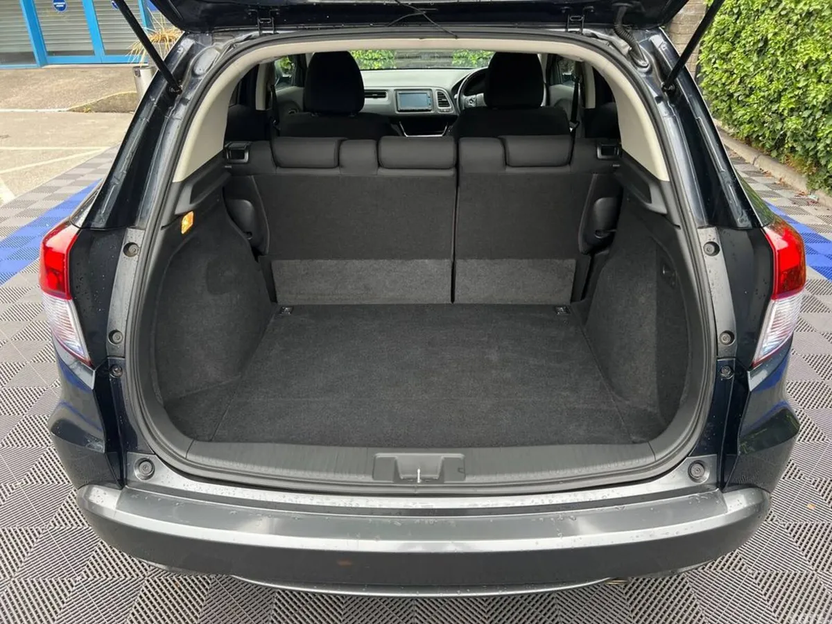 Honda Vezel SUV, Petrol Hybrid, 2017, Blue