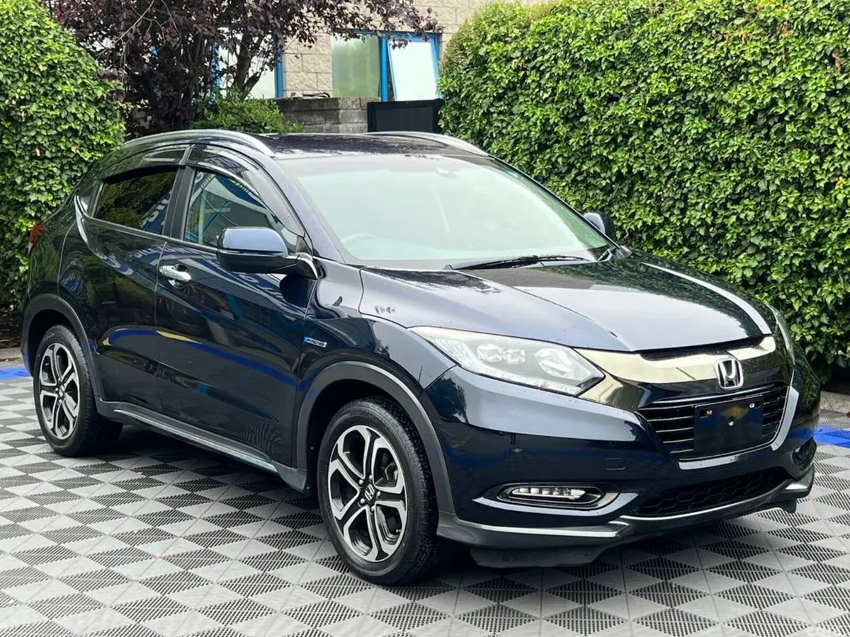 Honda Vezel SUV, Petrol Hybrid, 2017, Blue