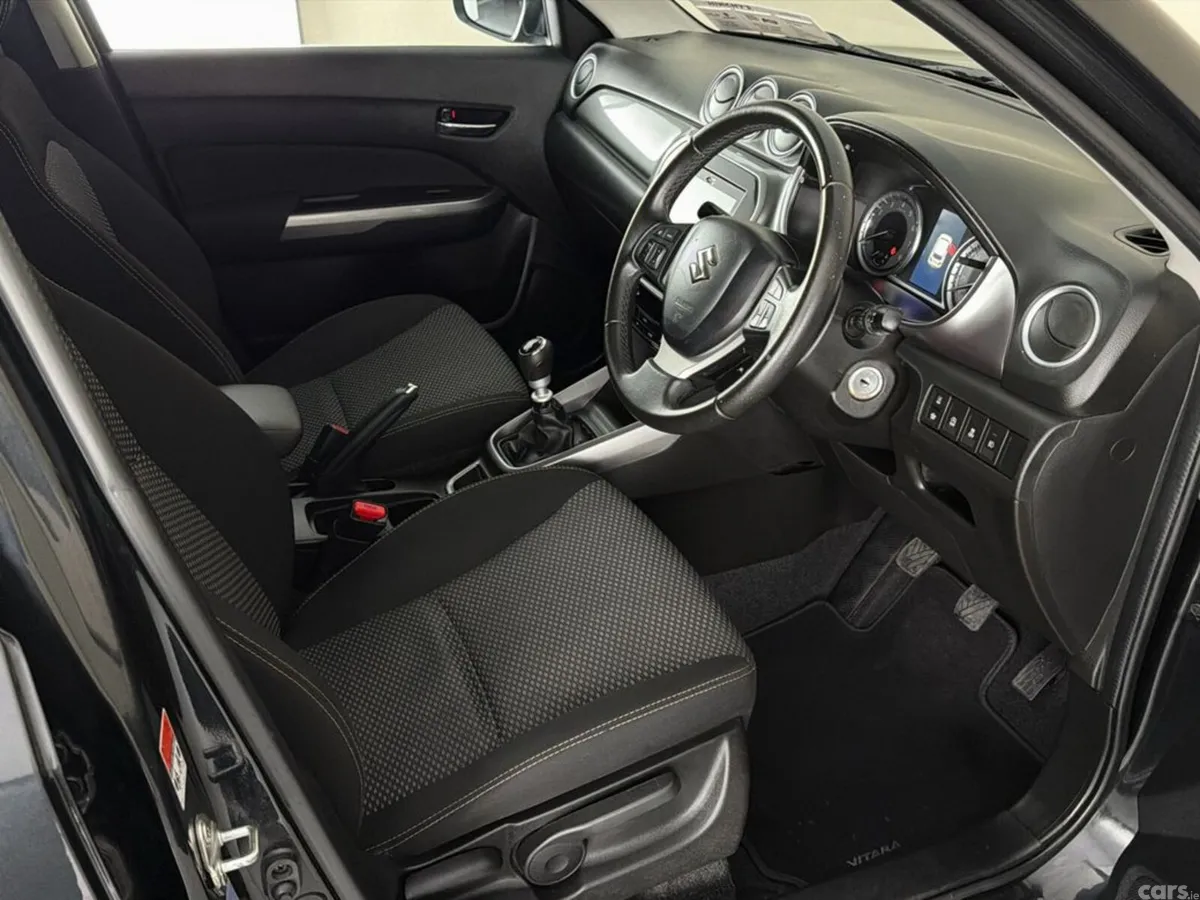 Suzuki Vitara SUV, Petrol, 2021, Black