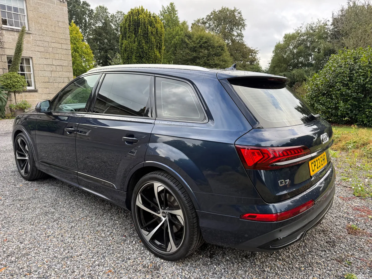 Audi Q7 SUV, Diesel Hybrid, 2023, Blue