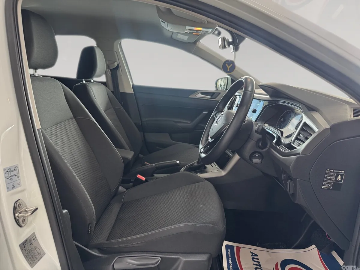 Volkswagen Polo Hatchback, Petrol, 2019, White