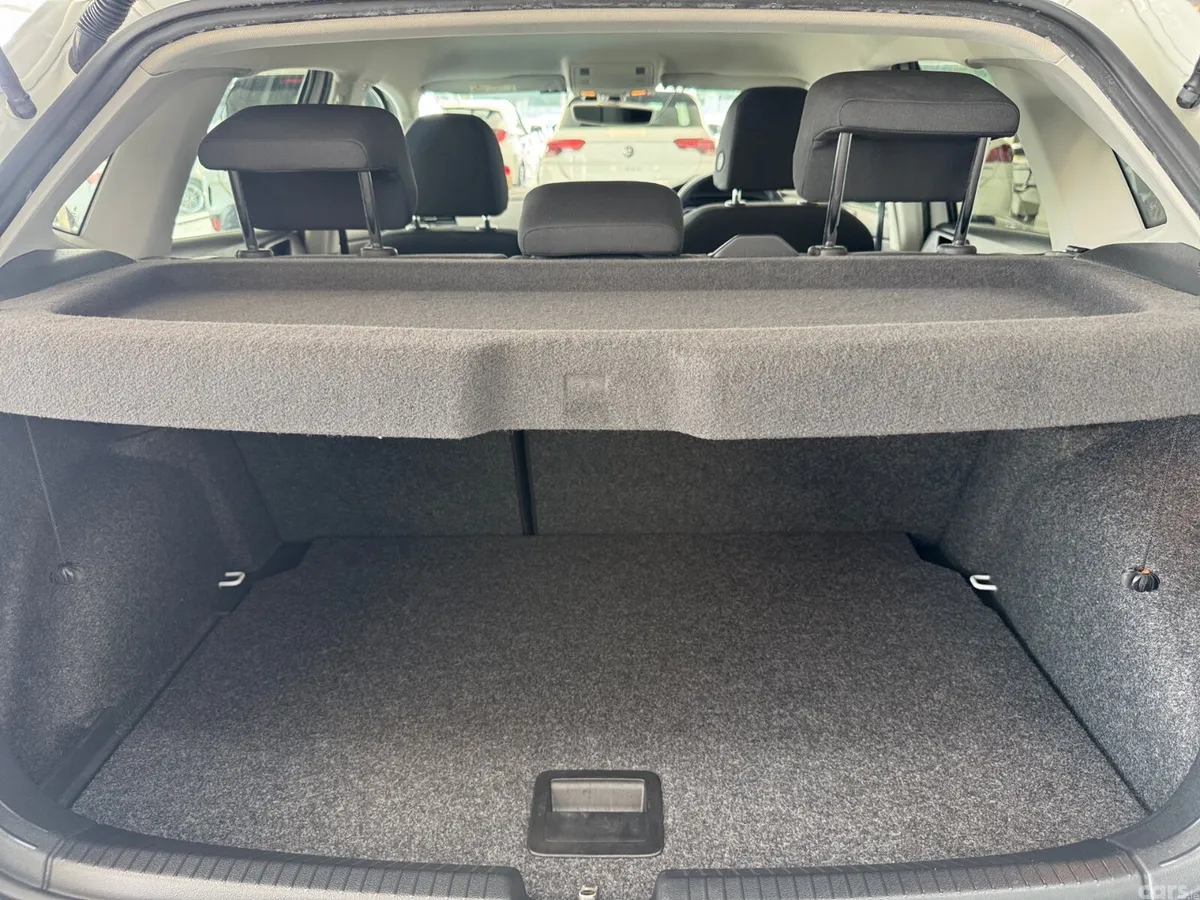Volkswagen Polo Hatchback, Petrol, 2019, White