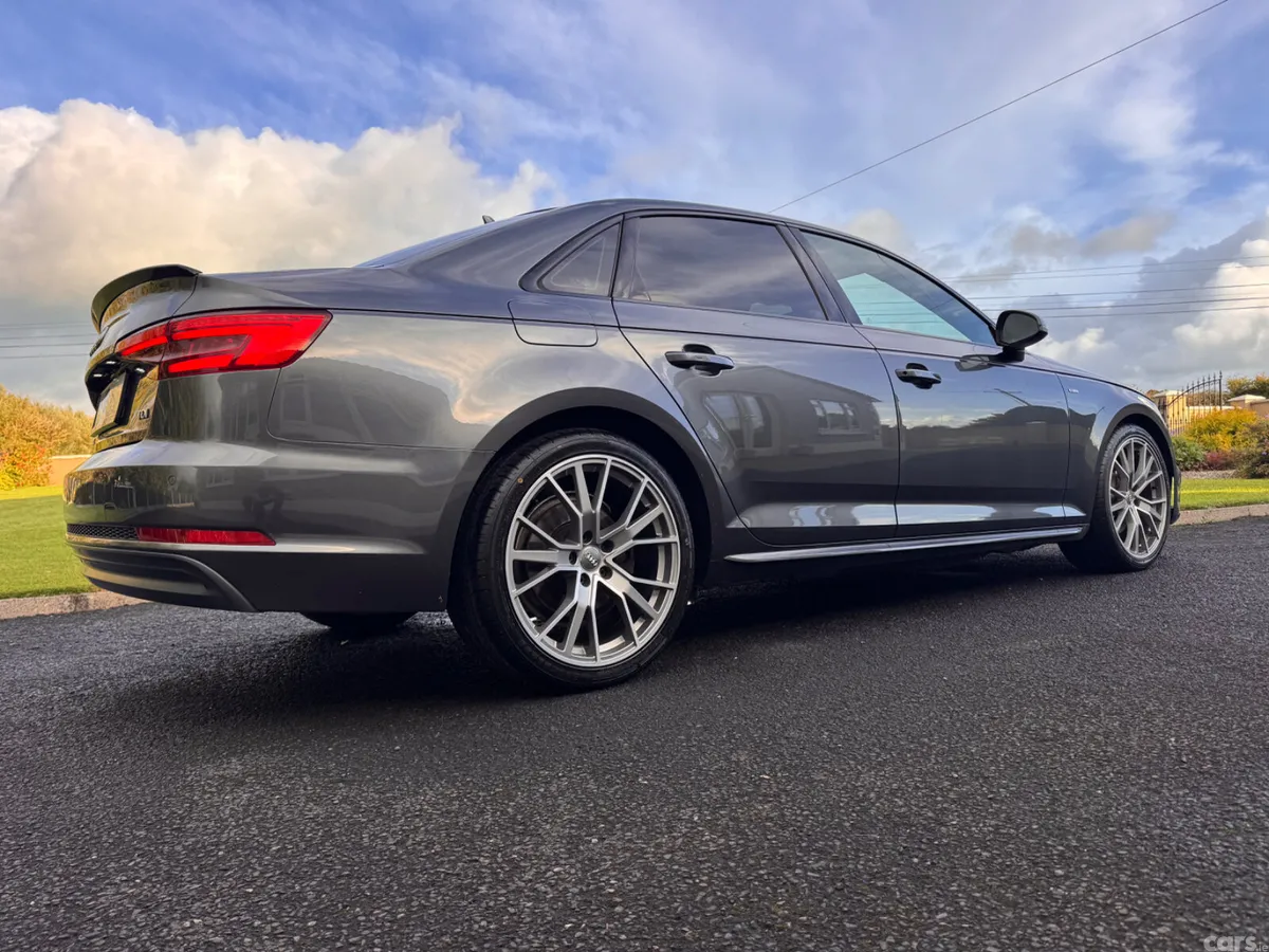 Audi A4 Saloon, Diesel, 2016, Grey