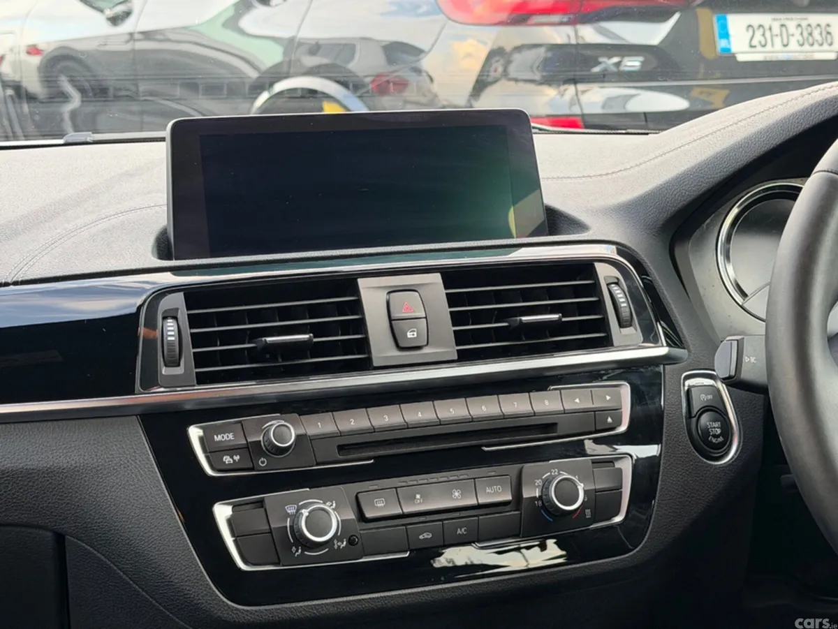 BMW 1-Series Hatchback, Petrol, 2018, White