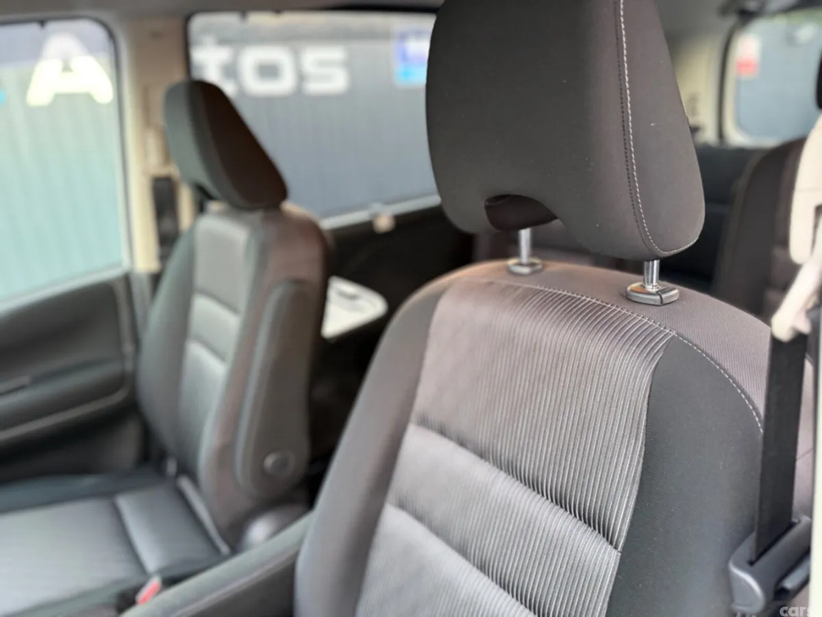 Nissan Serena MPV, Petrol Hybrid, 2021, White