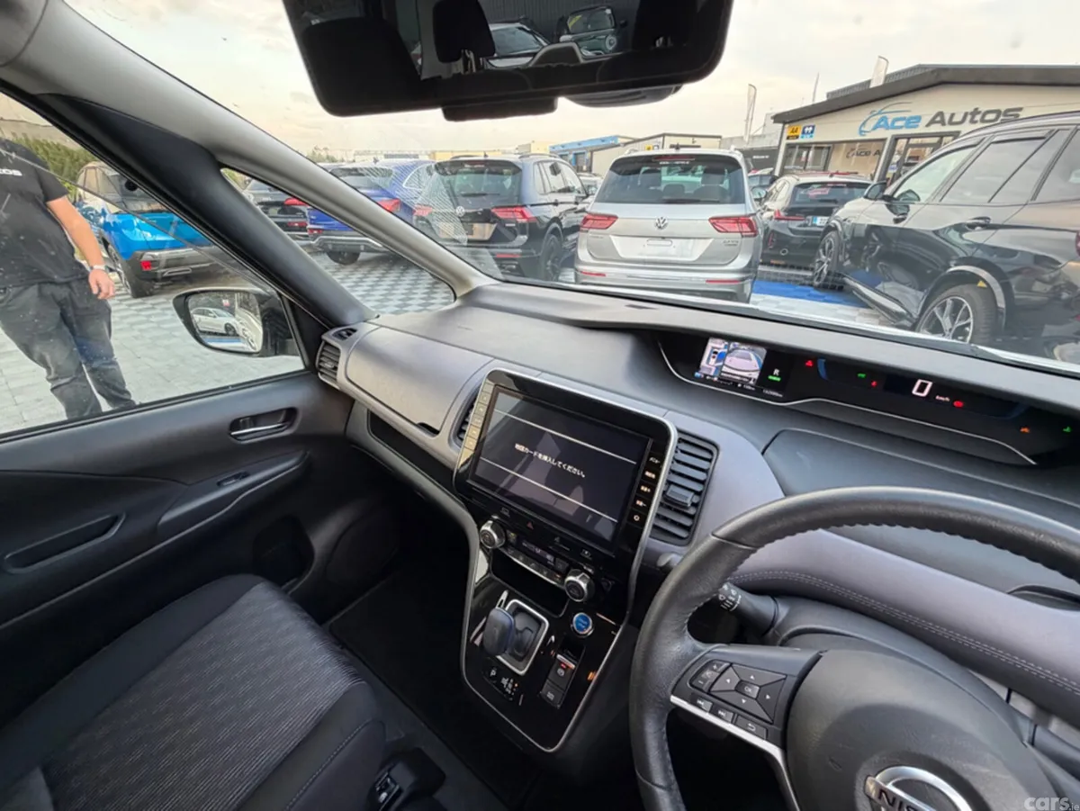 Nissan Serena MPV, Petrol Hybrid, 2021, White