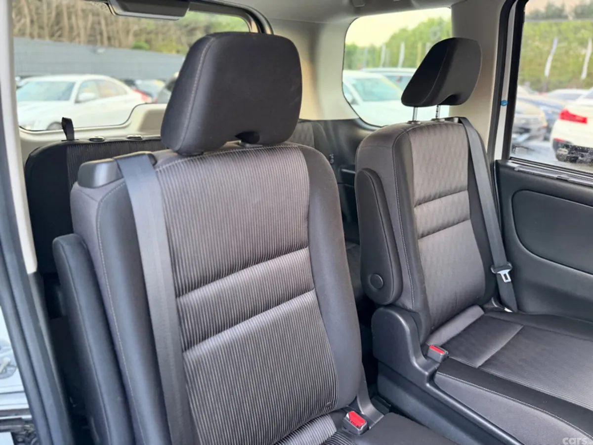 Nissan Serena MPV, Petrol Hybrid, 2021, White