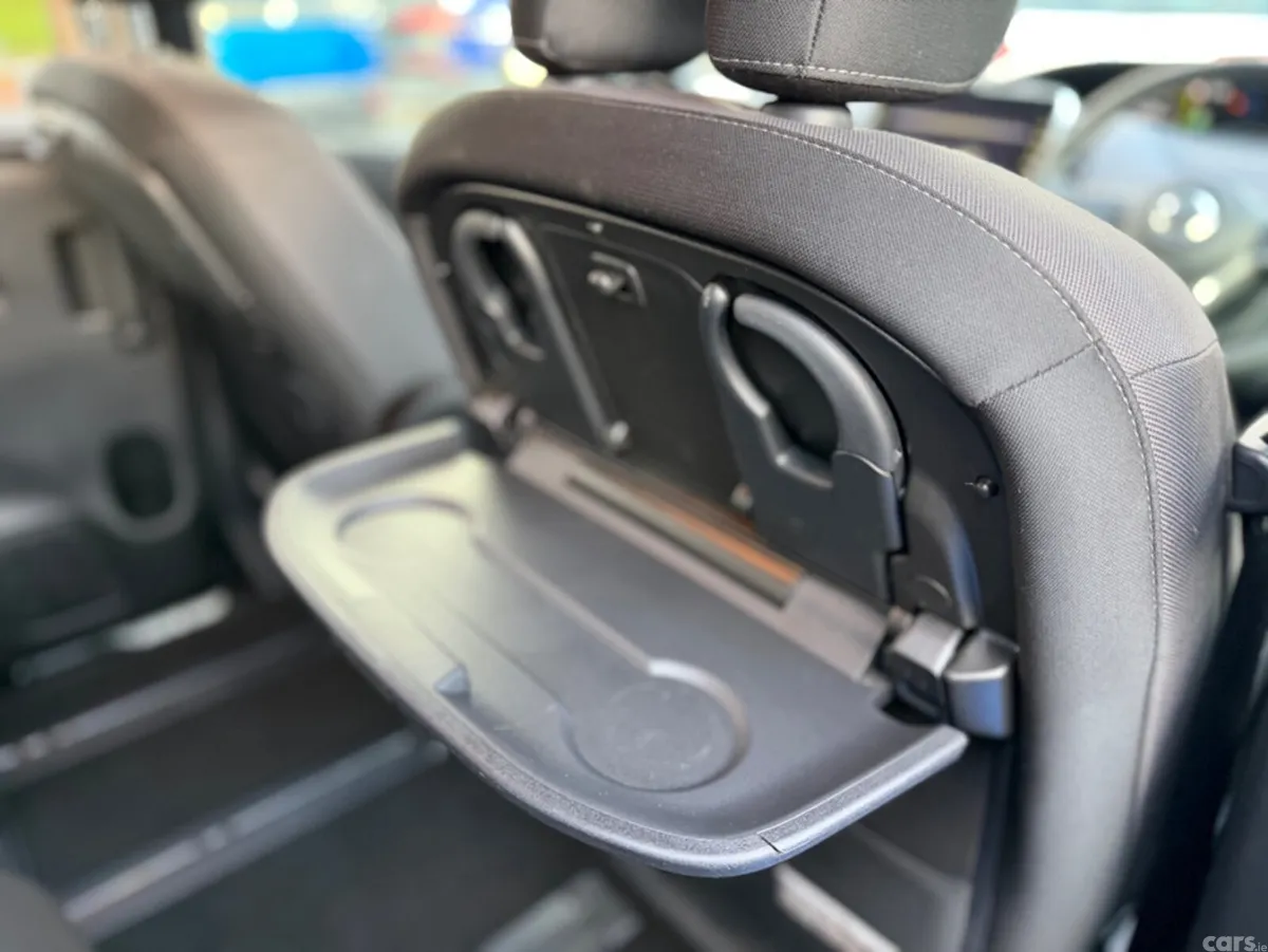 Nissan Serena MPV, Petrol Hybrid, 2021, White