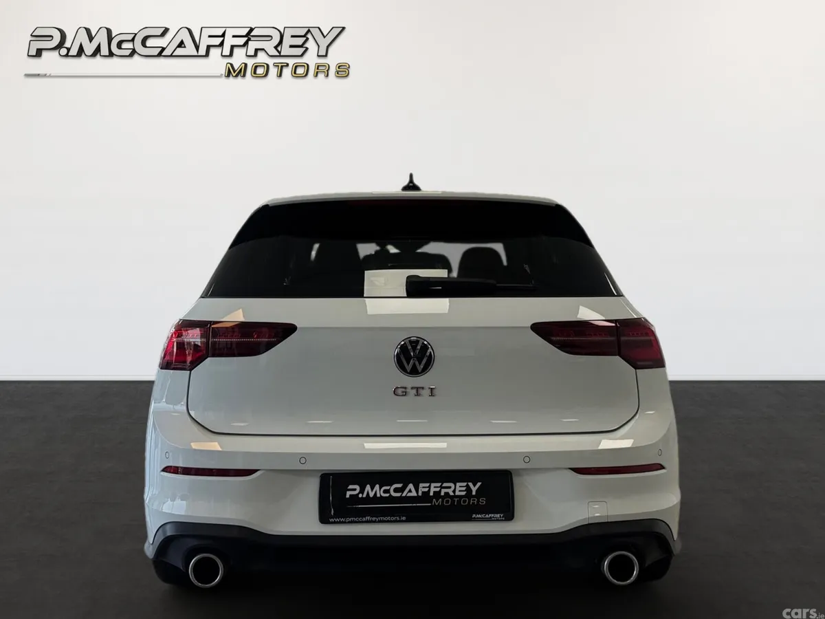 Volkswagen Golf Hatchback, Petrol, 2022, White