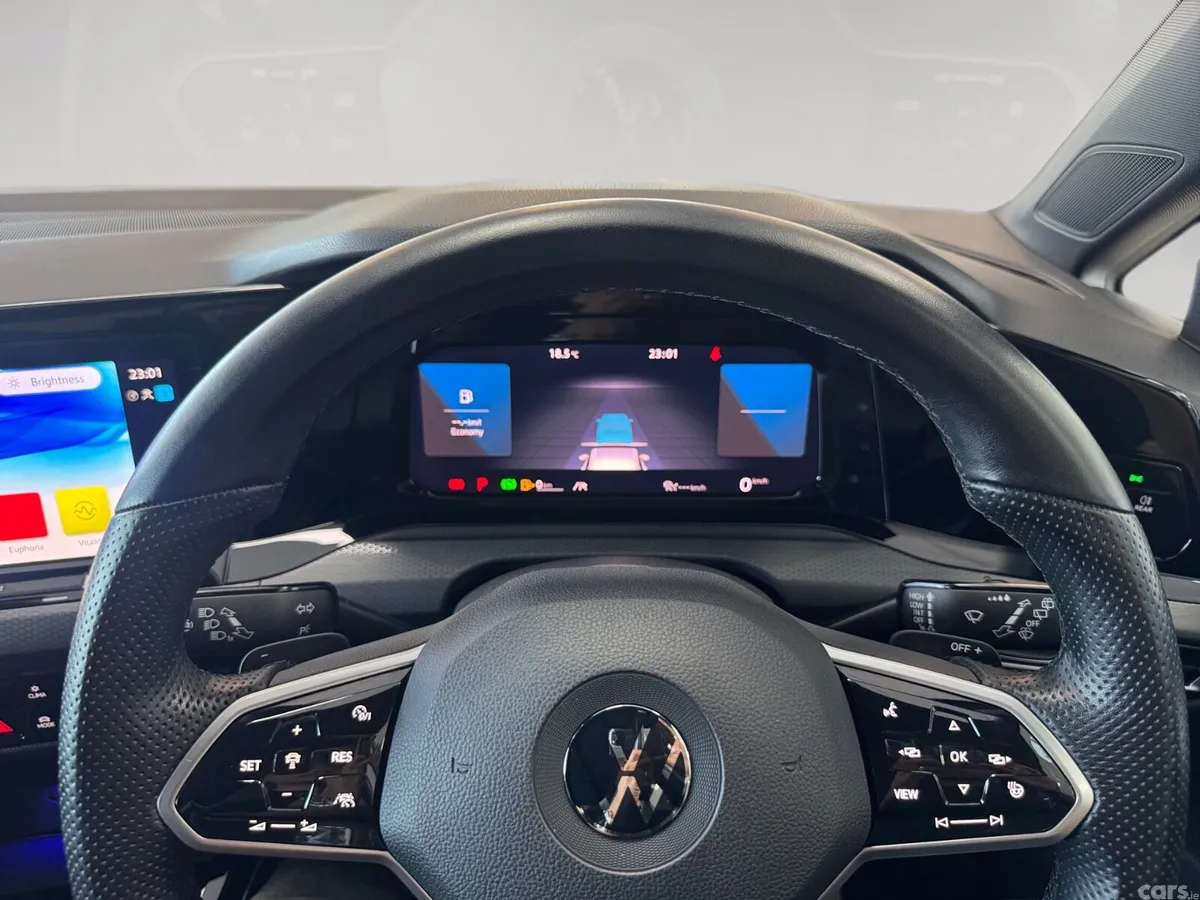 Volkswagen Golf Hatchback, Petrol, 2022, White