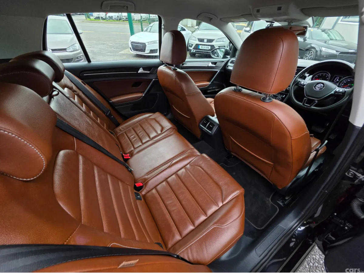 Volkswagen Golf Hatchback, Petrol, 2015, Black