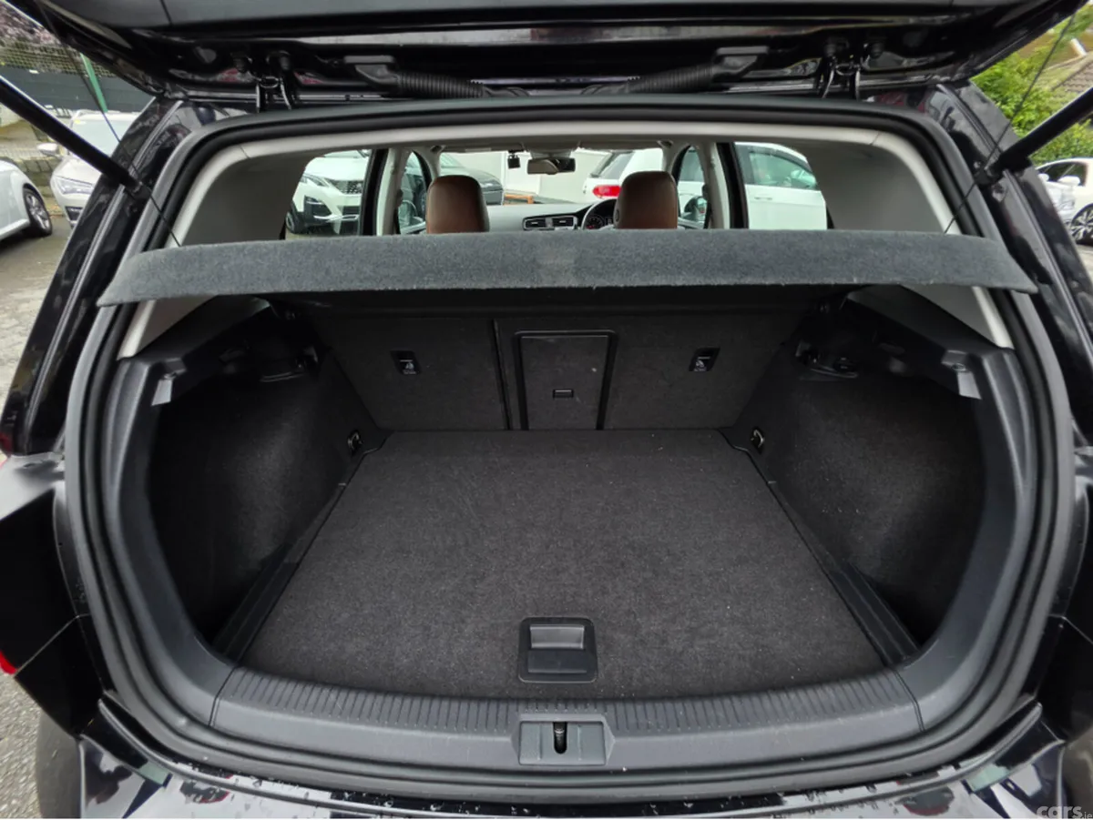 Volkswagen Golf Hatchback, Petrol, 2015, Black