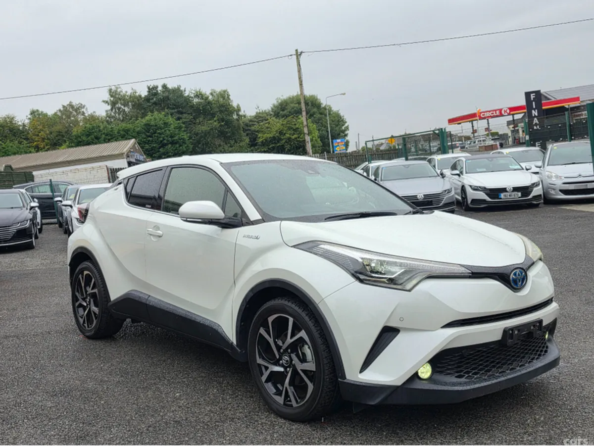 Toyota C-HR MPV, Petrol Hybrid, 2017, White