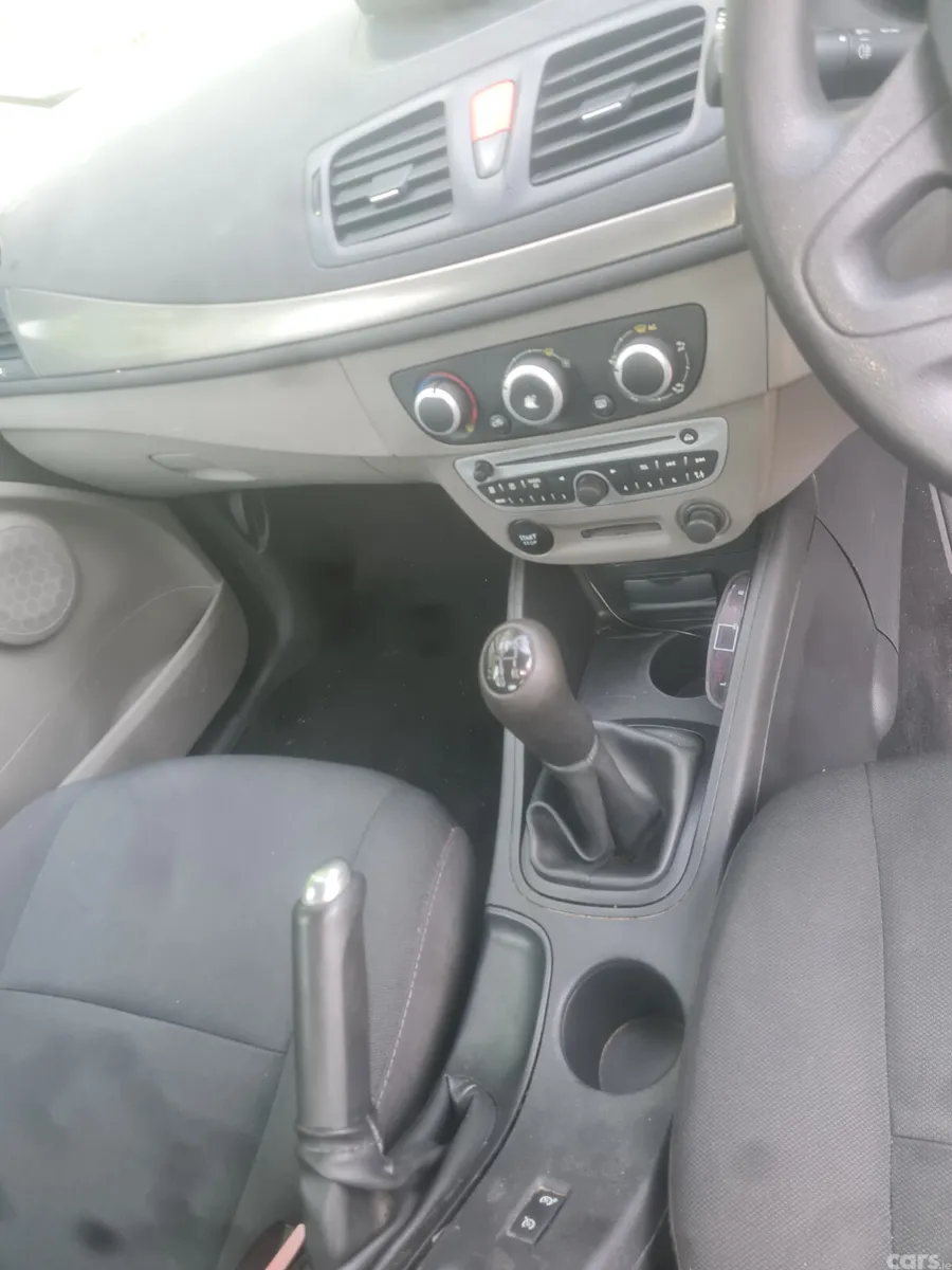 Renault Fluence Saloon, Diesel, 2011, Silver
