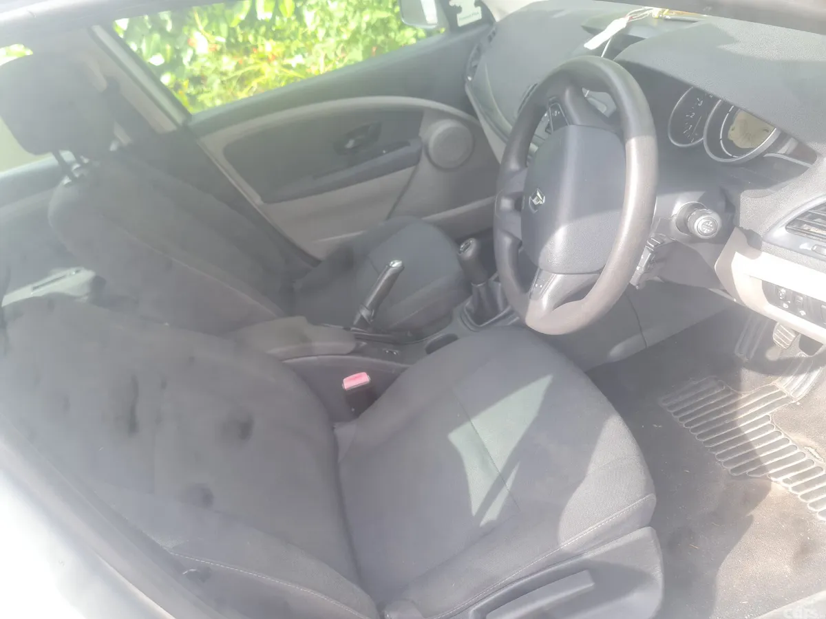 Renault Fluence Saloon, Diesel, 2011, Silver