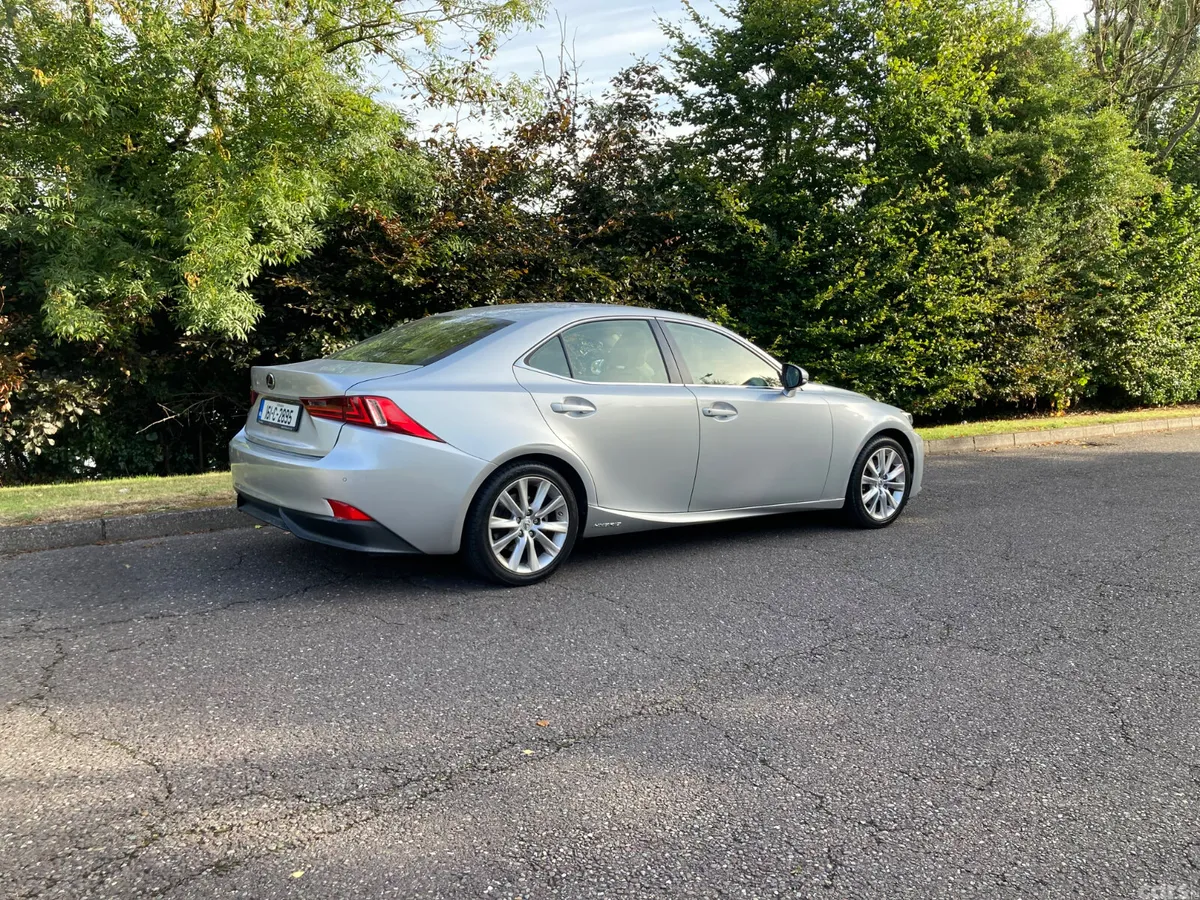 Lexus IS Saloon, Petrol Hybrid, 2016, Silver
