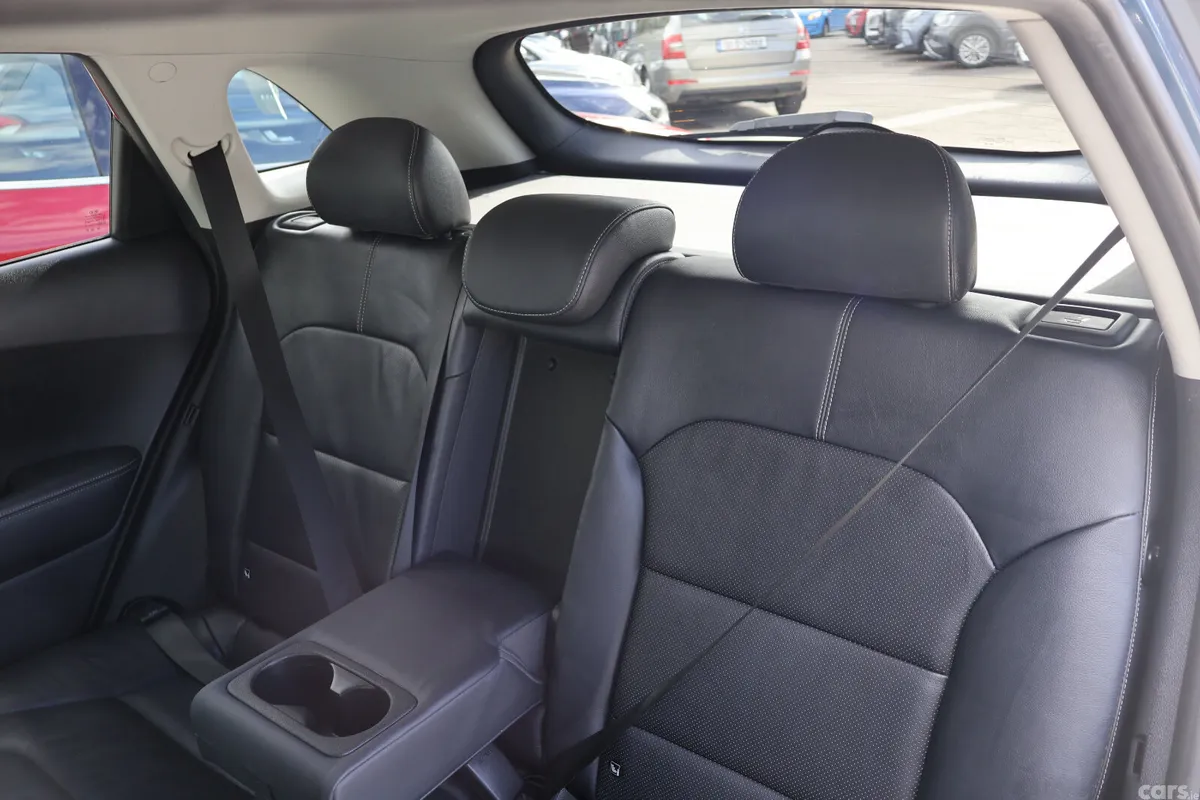 Kia Niro SUV, Petrol Hybrid, 2017, Blue