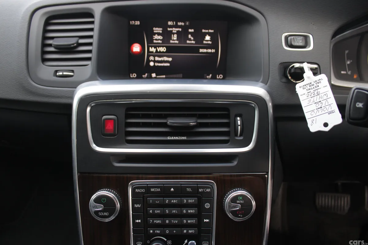 Volvo V60 Estate, Diesel, 2018, White