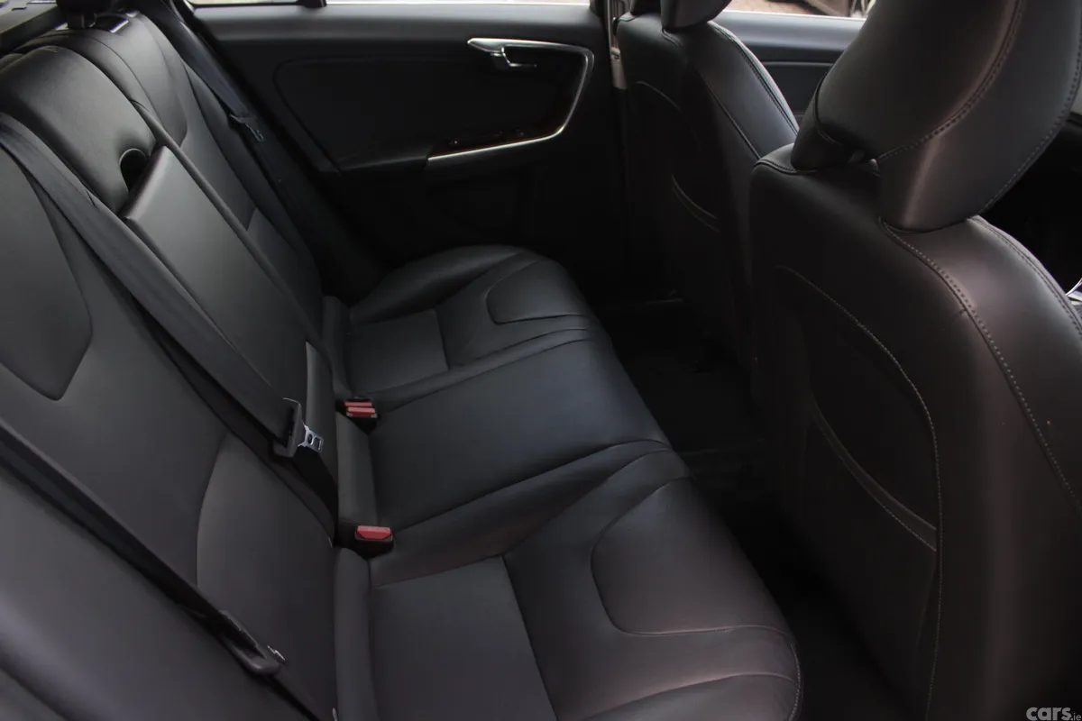 Volvo V60 Estate, Diesel, 2018, White