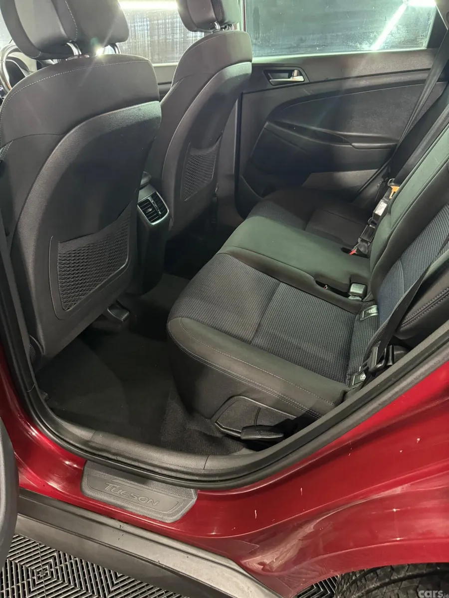 Hyundai Tucson SUV, Diesel, 2016, Red