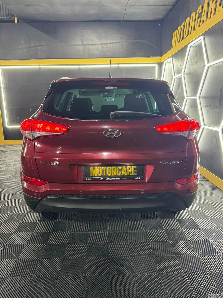Hyundai Tucson SUV, Diesel, 2016, Red