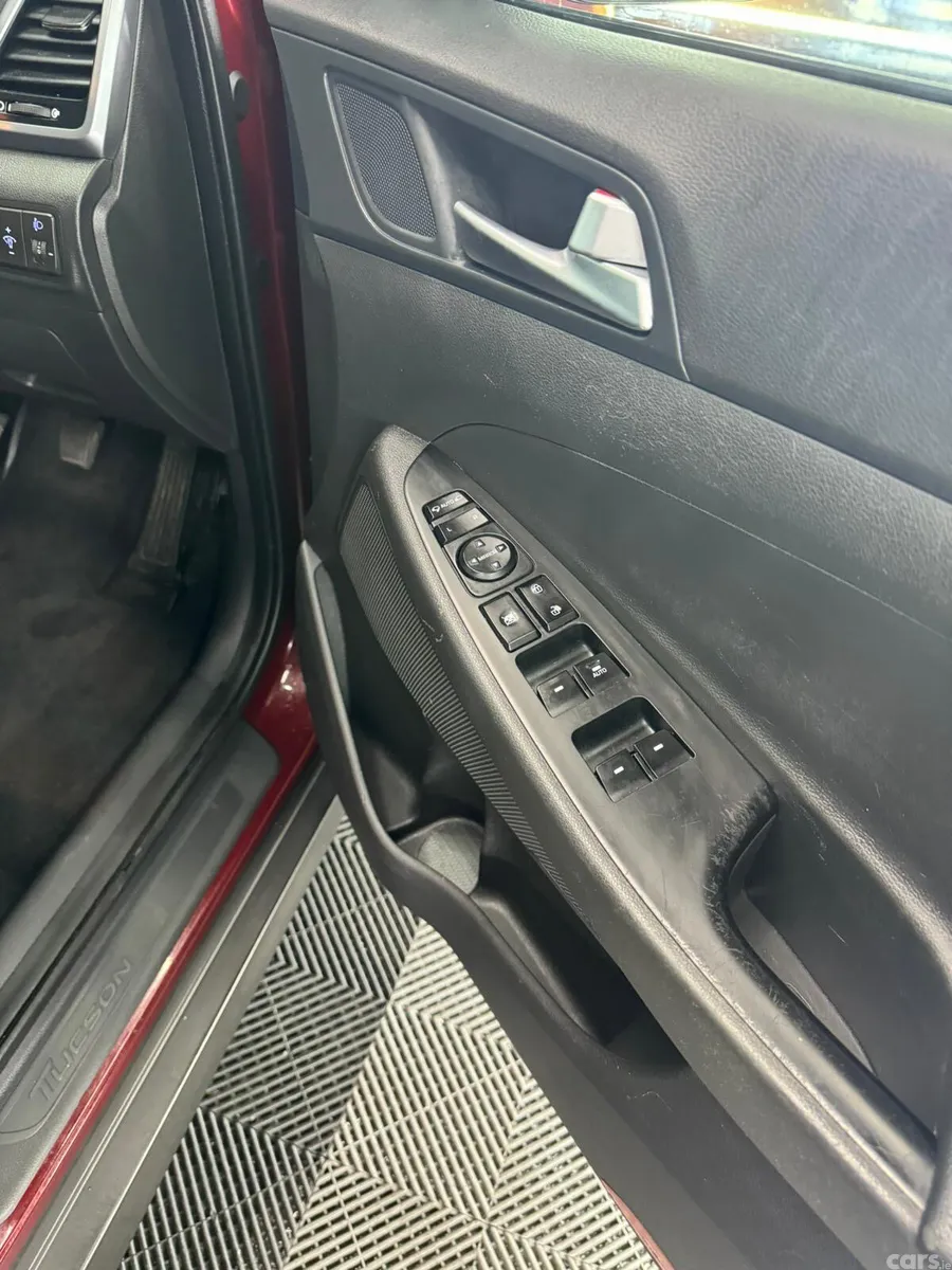 Hyundai Tucson SUV, Diesel, 2016, Red